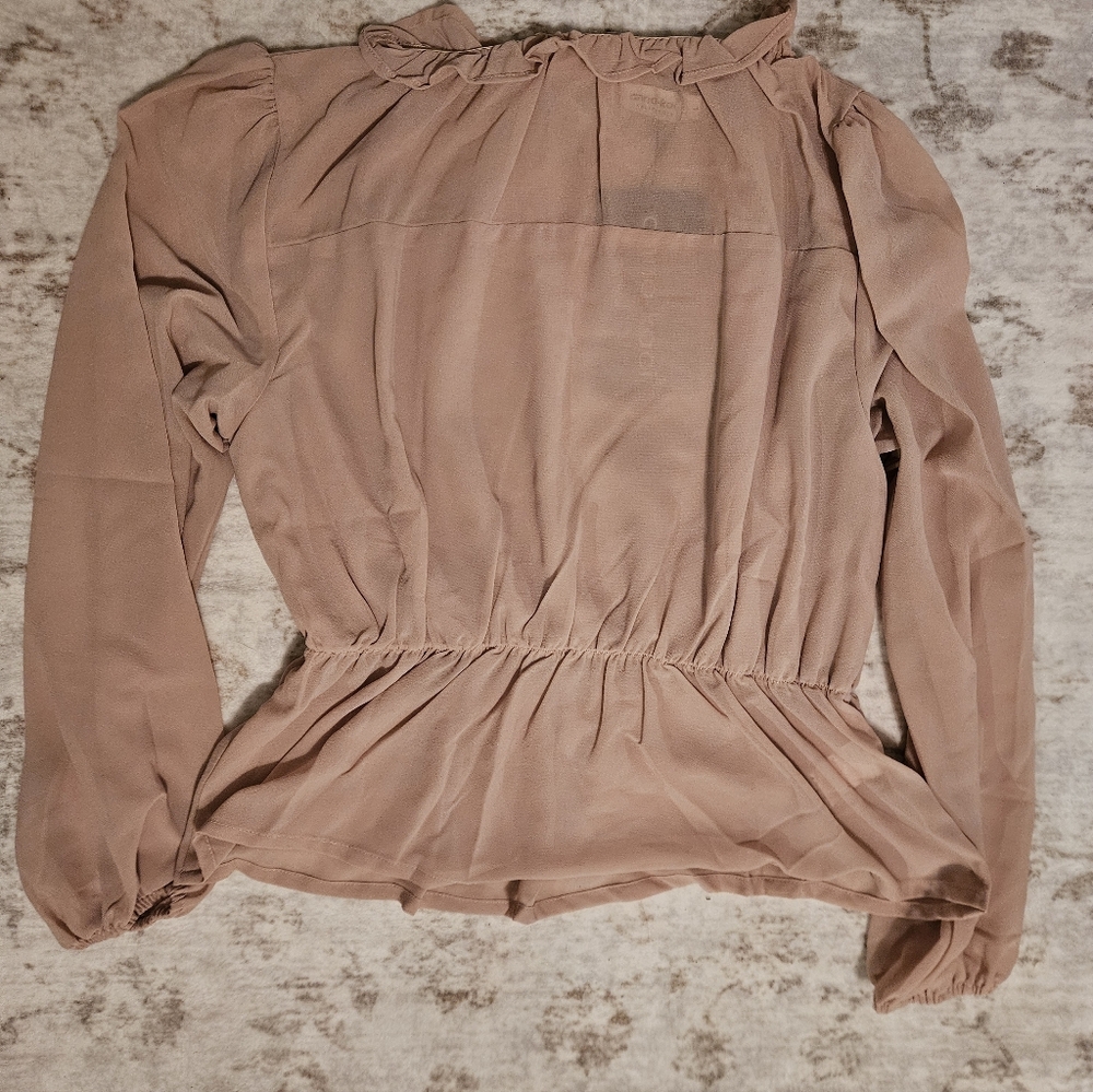 Elegant Women's Blouse